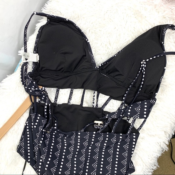 Cupshe black and white one piece swimsuit XL - Picture 7 of 8